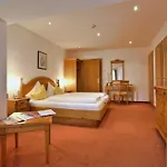 Hotell Alpenresidenz Adler